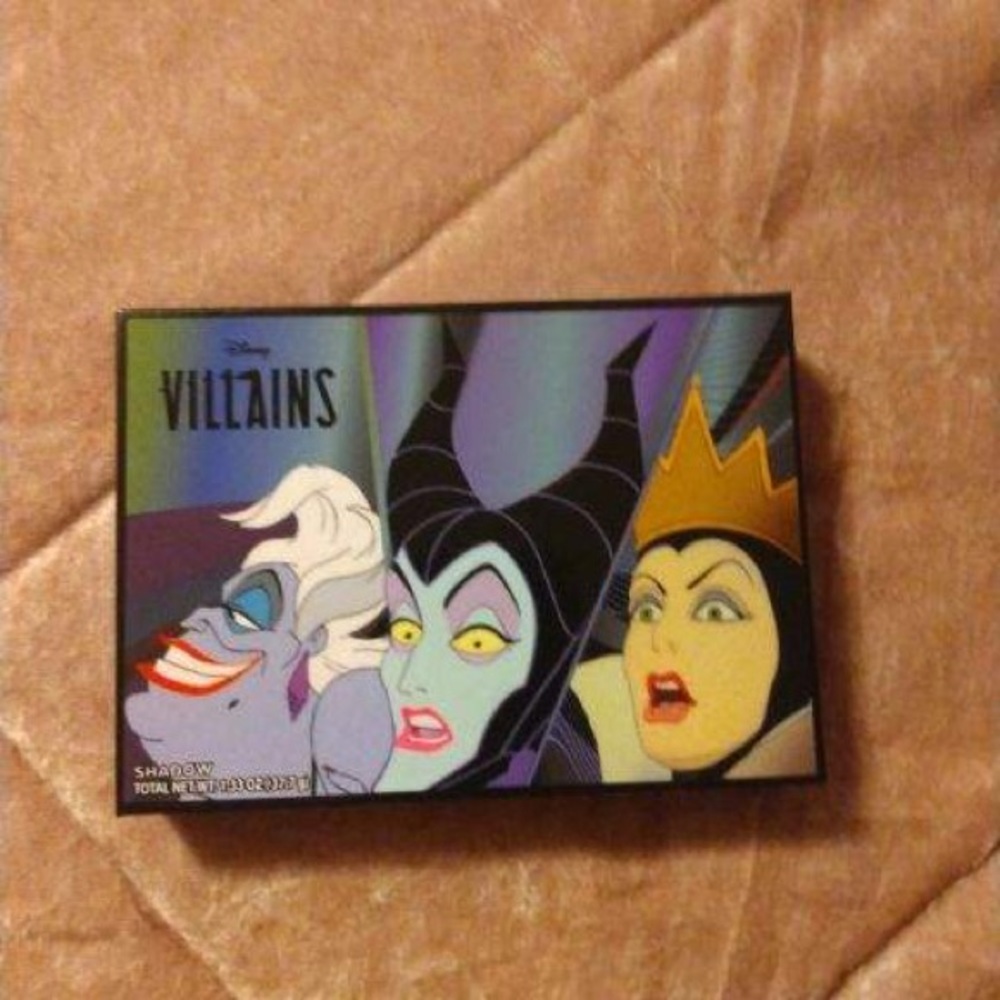 - Disney villains eye shadow palette